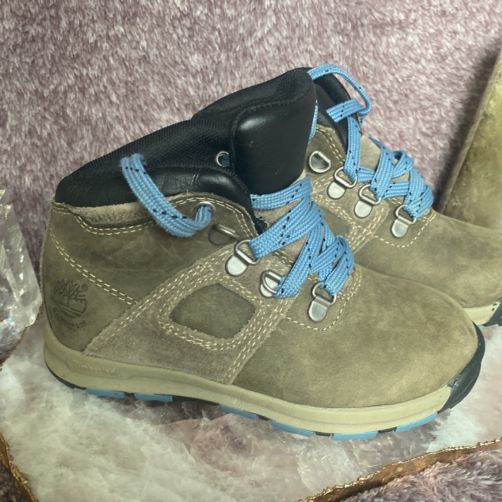 Timberland Boots (Waterproof Leather) Size 9 - Picture 4 of 5